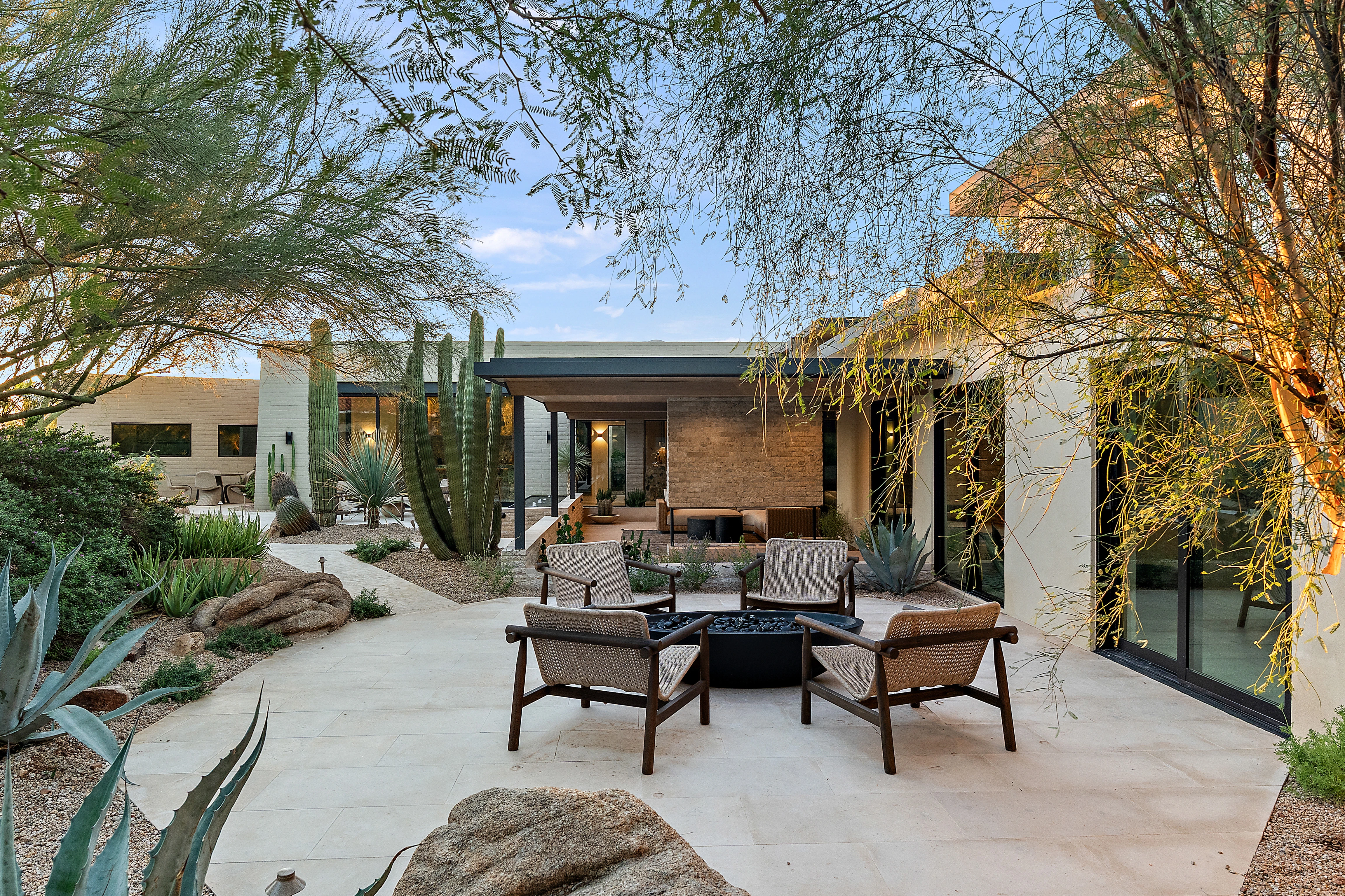 6135 N 51st Place, Paradise Valley — completed estate courtyard