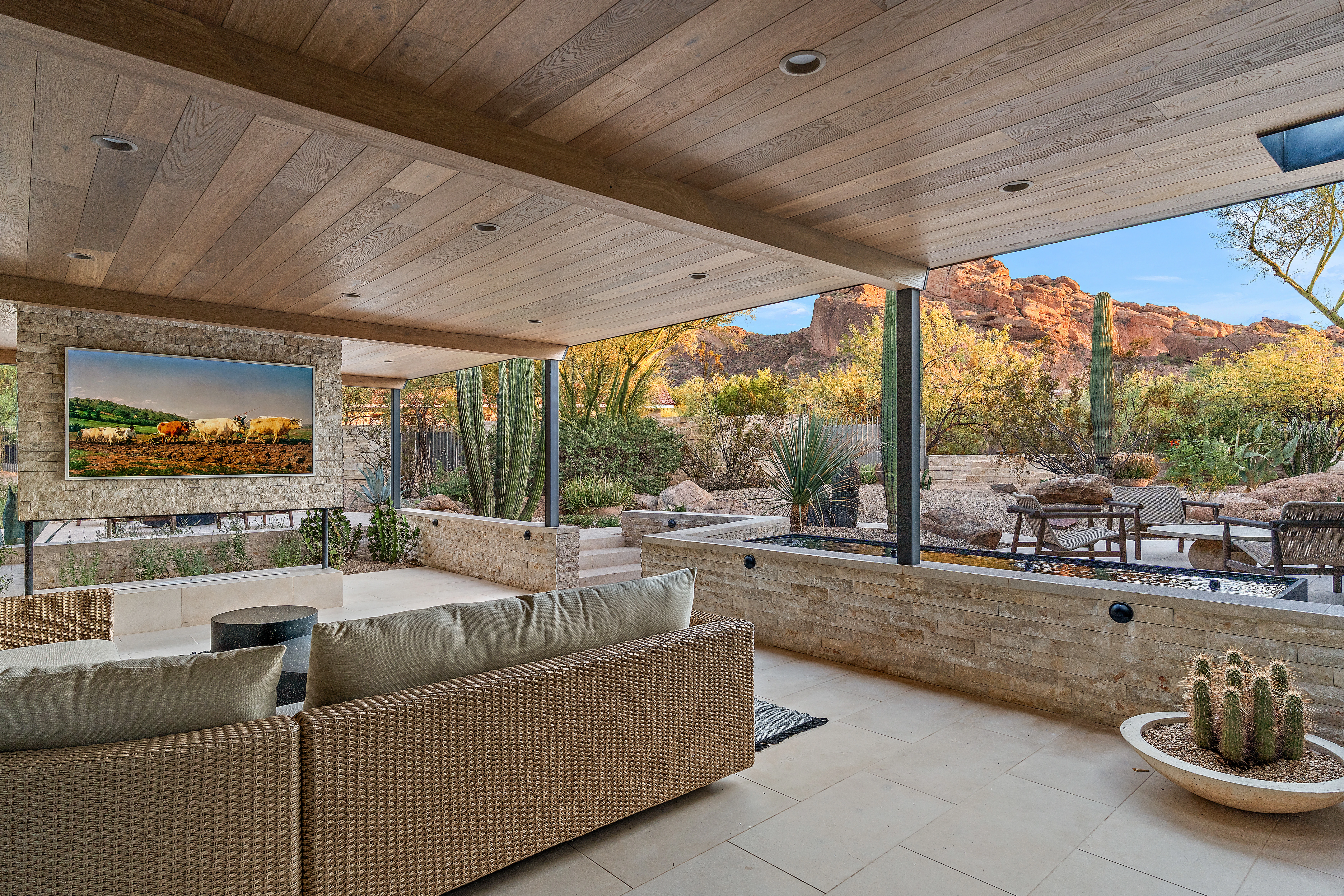 6135 N 51st Place — sold residence